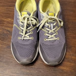 Vionic 335 Emerald Shoes size 9